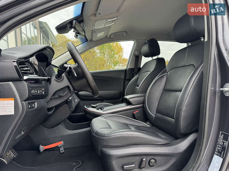 Позашляховик / Кросовер Kia Niro 2020 в Тернополі