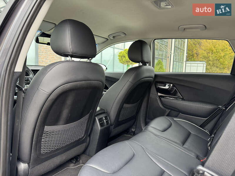 Позашляховик / Кросовер Kia Niro 2020 в Тернополі