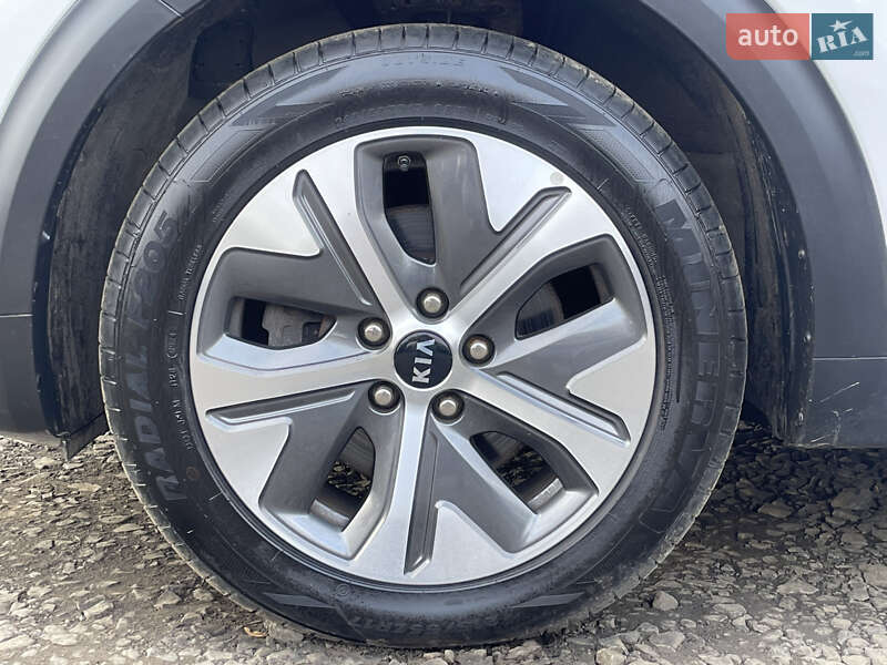 Внедорожник / Кроссовер Kia Niro 2021 в Луцке