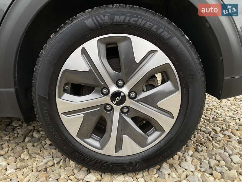 Внедорожник / Кроссовер Kia Niro 2021 в Львове