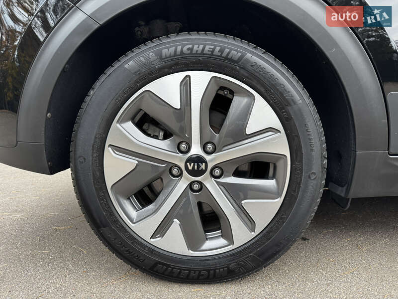 Позашляховик / Кросовер Kia Niro 2020 в Києві