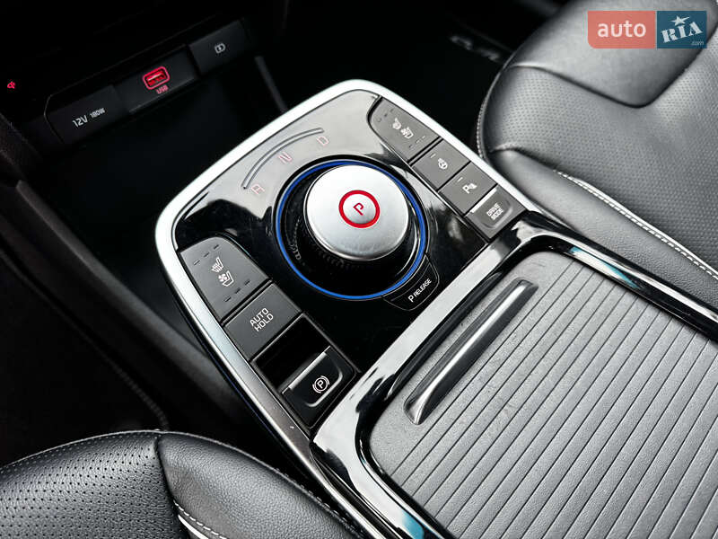 Позашляховик / Кросовер Kia Niro 2020 в Києві