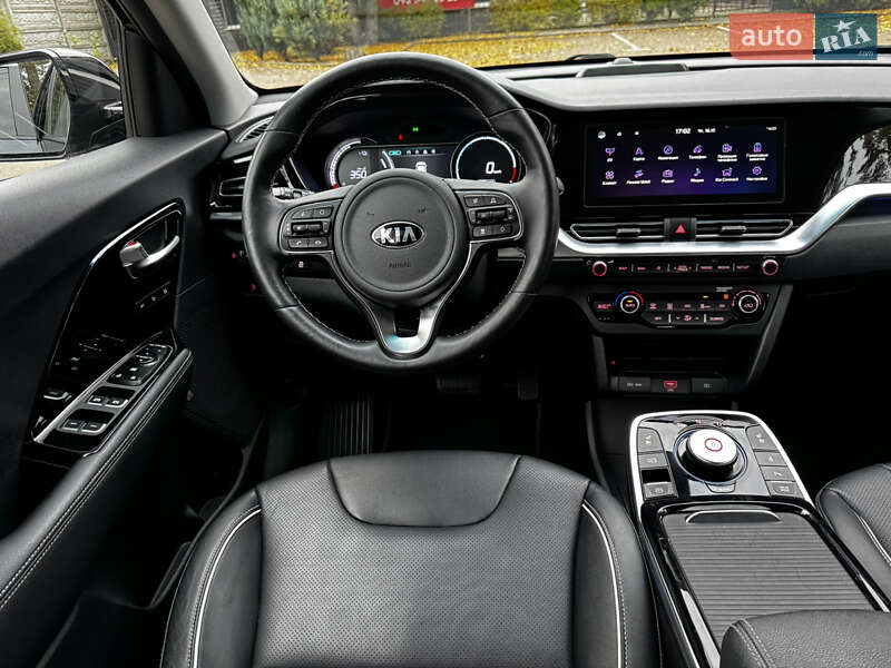 Позашляховик / Кросовер Kia Niro 2020 в Києві