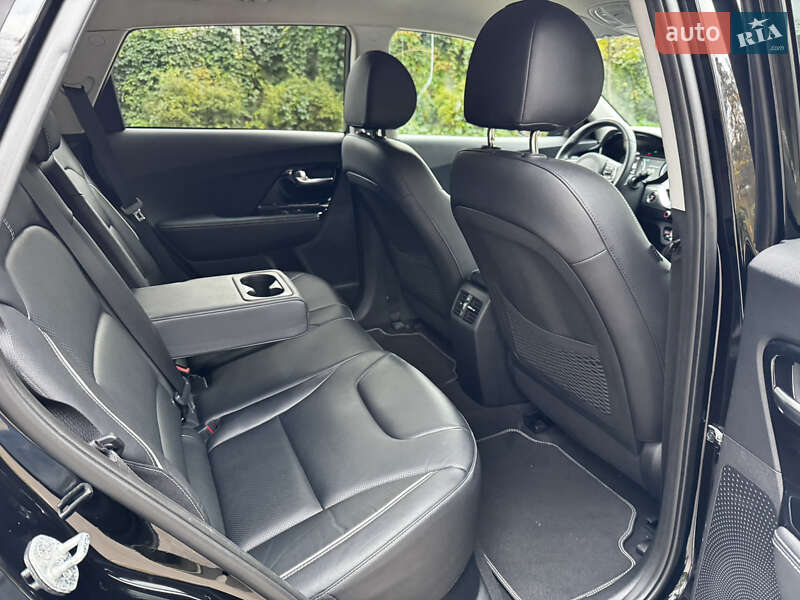 Позашляховик / Кросовер Kia Niro 2020 в Києві