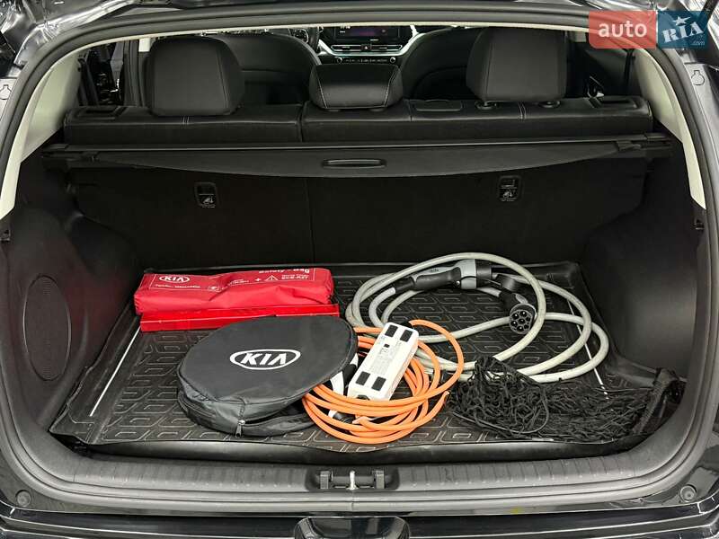 Внедорожник / Кроссовер Kia Niro 2020 в Луцке фото 36 Внедорожник / Кроссовер Kia Niro 2020 в Луцке