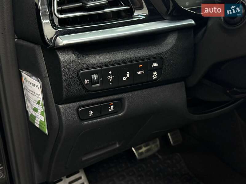 Внедорожник / Кроссовер Kia Niro 2020 в Луцке фото 16 Внедорожник / Кроссовер Kia Niro 2020 в Луцке