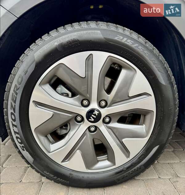 Позашляховик / Кросовер Kia Niro 2020 в Рівному