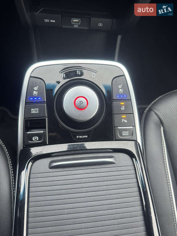 Внедорожник / Кроссовер Kia Niro 2020 в Житомире