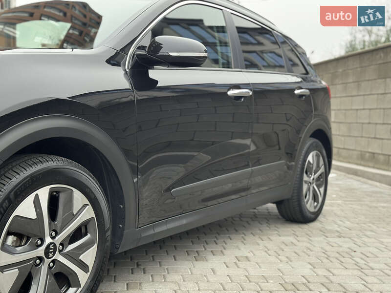 Внедорожник / Кроссовер Kia Niro 2020 в Ровно