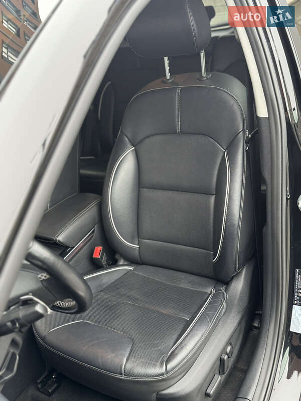 Внедорожник / Кроссовер Kia Niro 2020 в Ровно