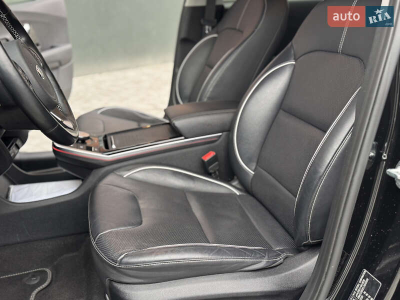 Внедорожник / Кроссовер Kia Niro 2020 в Ровно