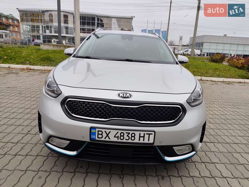 Внедорожник / Кроссовер Kia Niro 2018 в Хмельницком