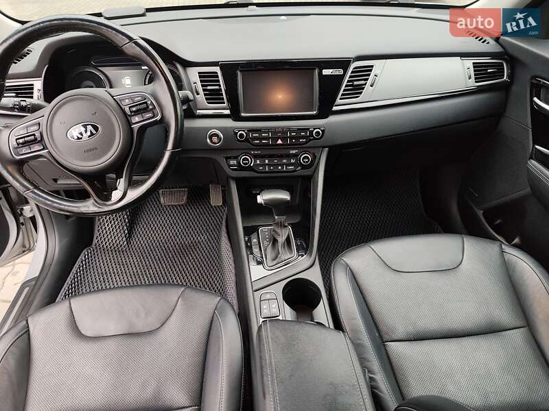 Внедорожник / Кроссовер Kia Niro 2018 в Хмельницком