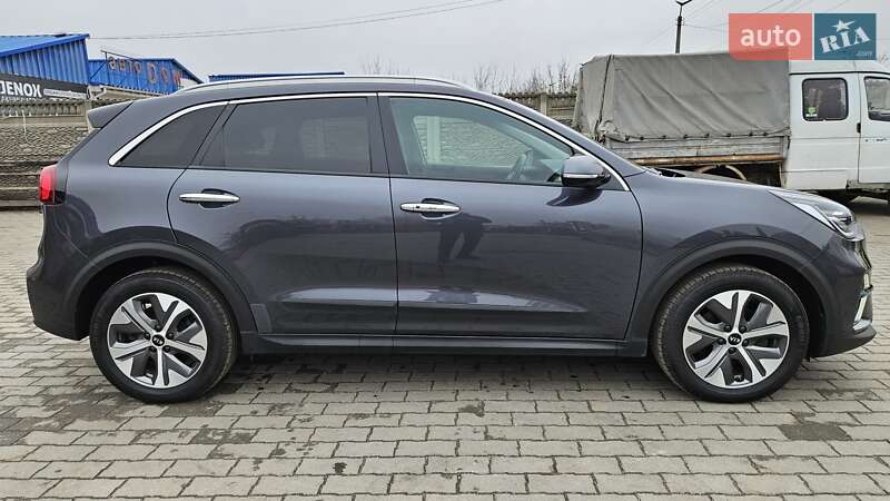 Внедорожник / Кроссовер Kia Niro 2020 в Радомышле