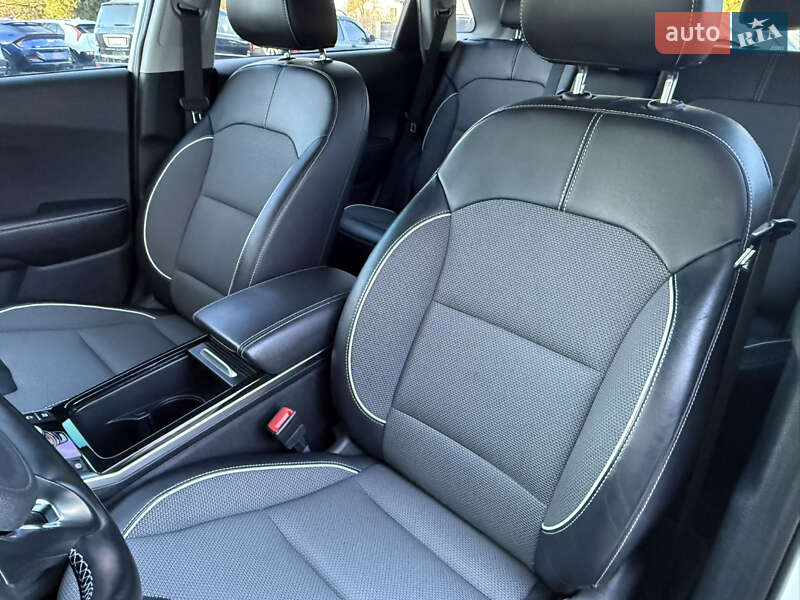 Внедорожник / Кроссовер Kia Niro 2021 в Дрогобыче