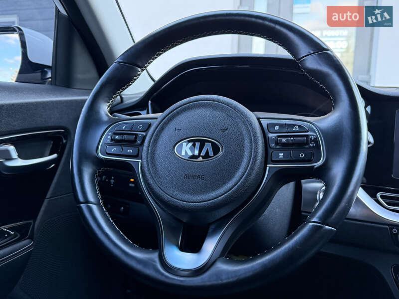 Внедорожник / Кроссовер Kia Niro 2021 в Дрогобыче