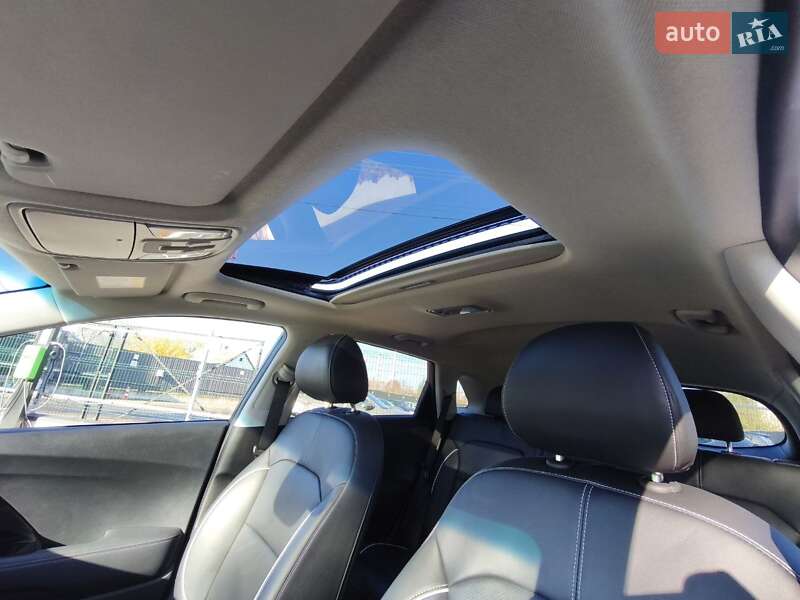 Внедорожник / Кроссовер Kia Niro 2019 в Луцке фото 24 Внедорожник / Кроссовер Kia Niro 2019 в Луцке