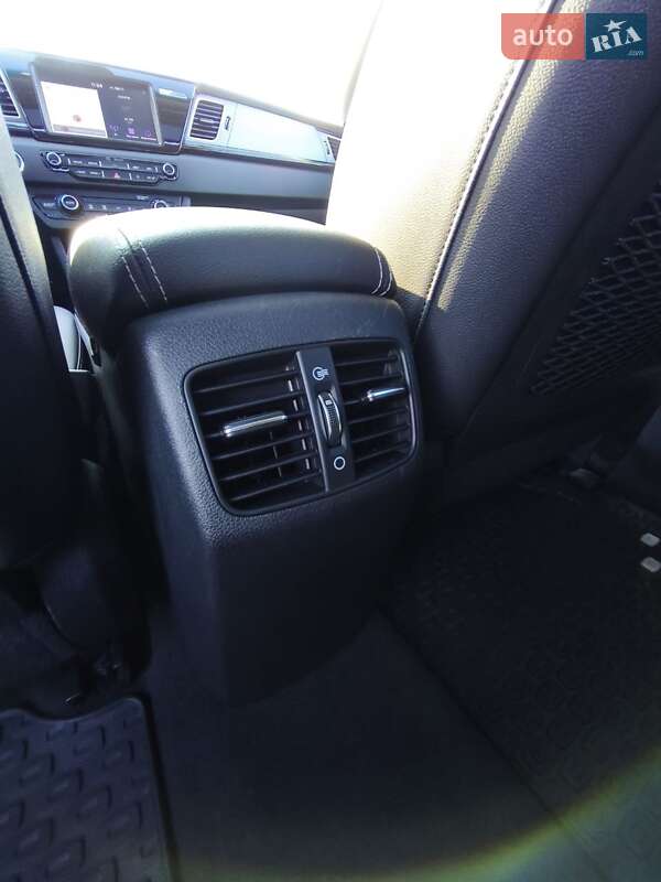 Внедорожник / Кроссовер Kia Niro 2019 в Луцке фото 47 Внедорожник / Кроссовер Kia Niro 2019 в Луцке