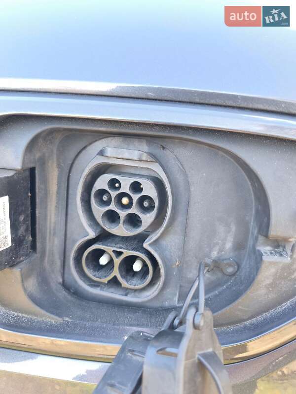 Внедорожник / Кроссовер Kia Niro 2019 в Луцке фото 64 Внедорожник / Кроссовер Kia Niro 2019 в Луцке