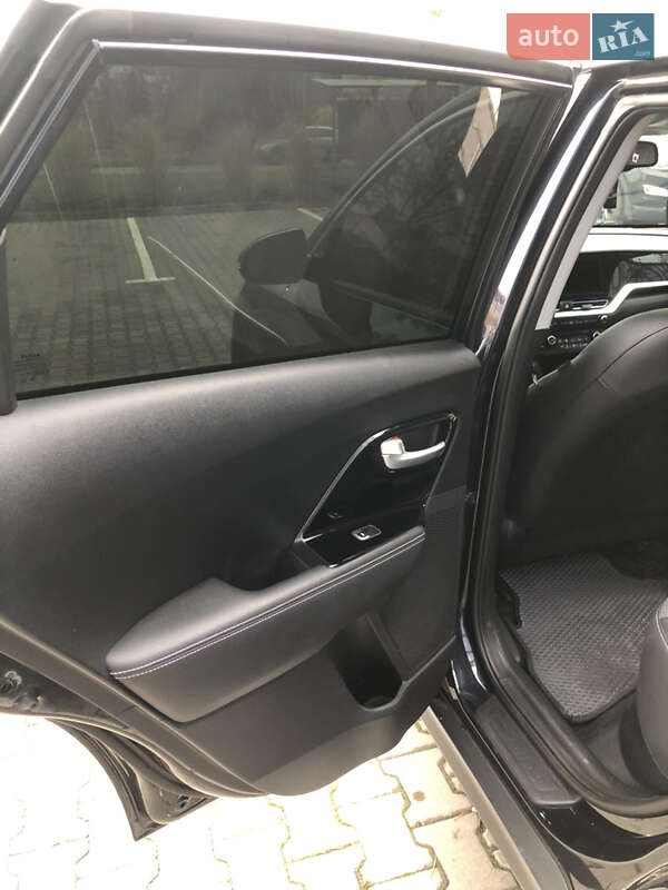 Внедорожник / Кроссовер Kia Niro 2021 в Ровно