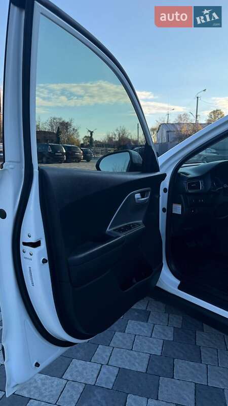 Внедорожник / Кроссовер Kia Niro 2019 в Мукачево