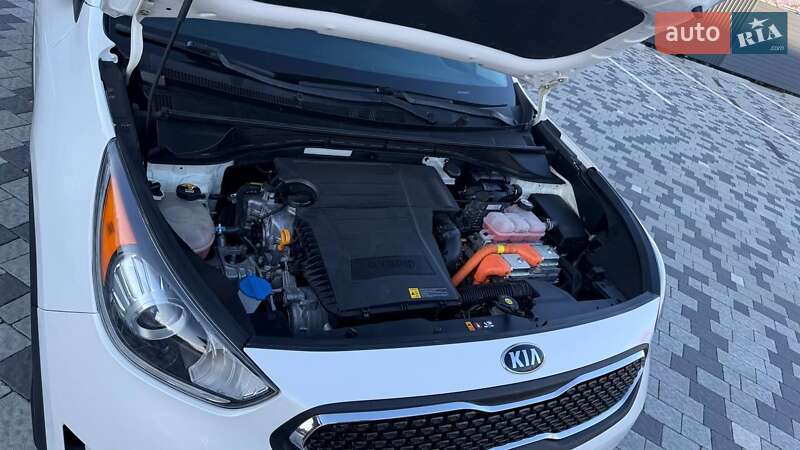 Внедорожник / Кроссовер Kia Niro 2019 в Мукачево