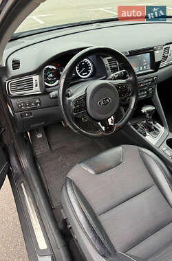 Внедорожник / Кроссовер Kia Niro 2018 в Киеве