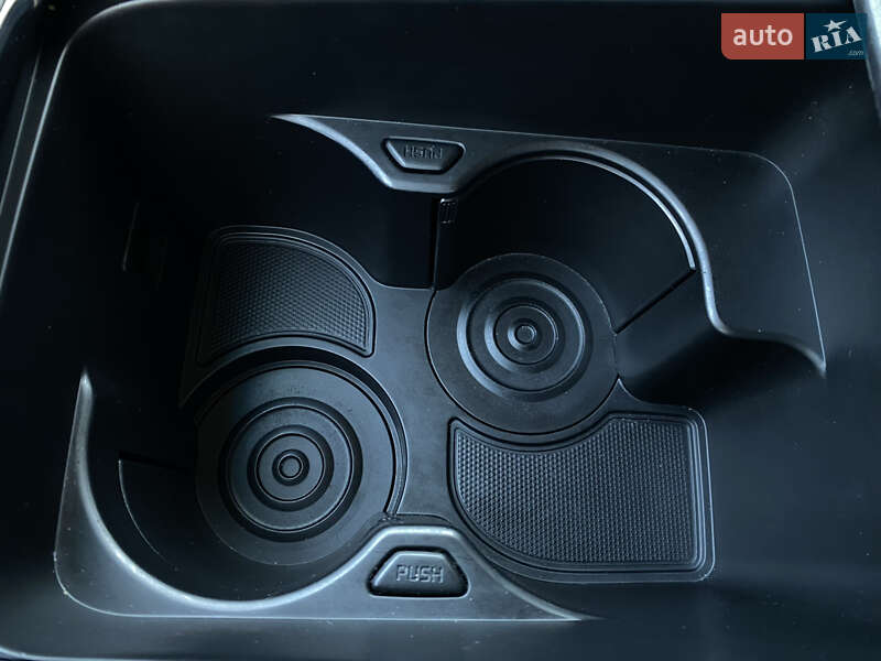 Внедорожник / Кроссовер Kia Niro 2020 в Львове