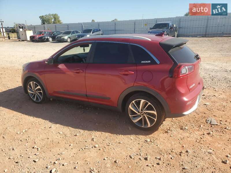 Позашляховик / Кросовер Kia Niro 2017 в Львові