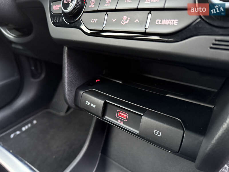 Внедорожник / Кроссовер Kia Niro 2021 в Ровно