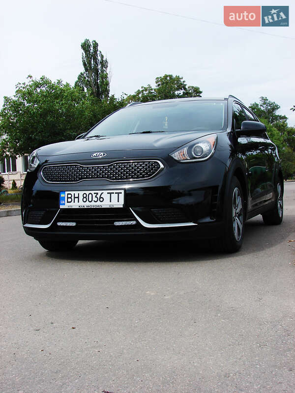 Внедорожник / Кроссовер Kia Niro 2017 в Одессе фото 3 Внедорожник / Кроссовер Kia Niro 2017 в Одессе