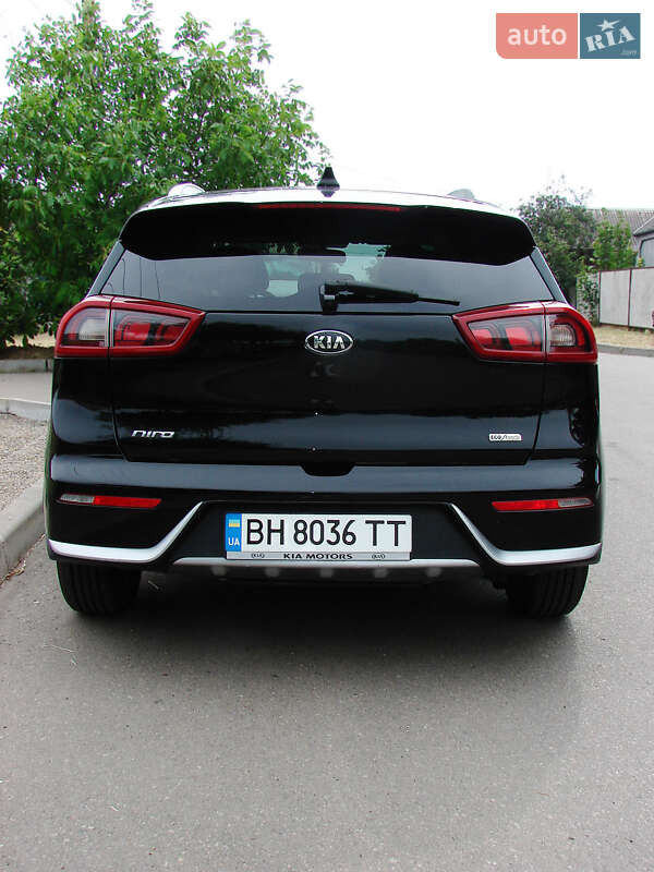 Внедорожник / Кроссовер Kia Niro 2017 в Одессе фото 11 Внедорожник / Кроссовер Kia Niro 2017 в Одессе