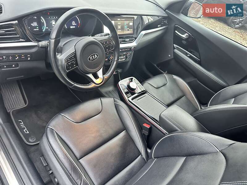 Внедорожник / Кроссовер Kia Niro 2020 в Луцке фото 13 Внедорожник / Кроссовер Kia Niro 2020 в Луцке