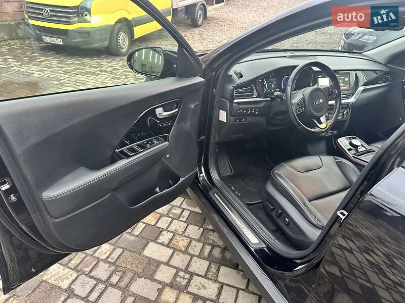 Внедорожник / Кроссовер Kia Niro 2020 в Луцке фото 18 Внедорожник / Кроссовер Kia Niro 2020 в Луцке