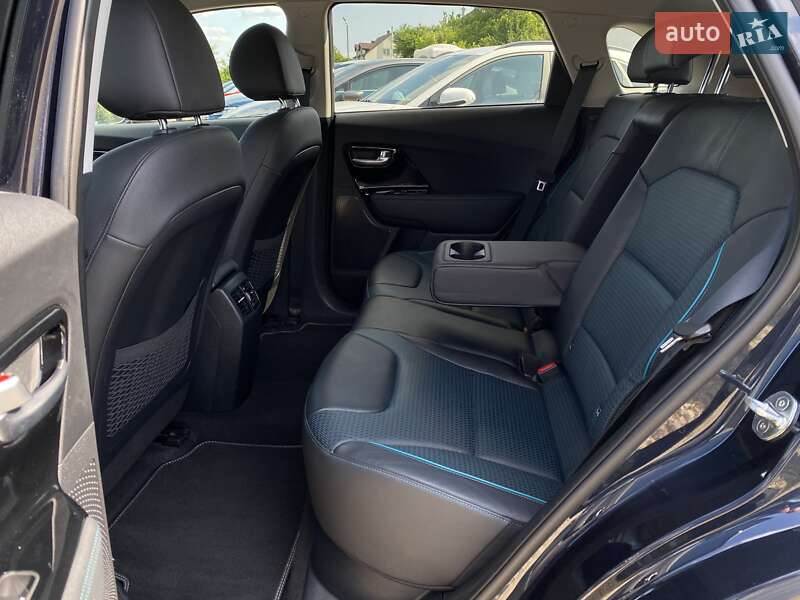 Позашляховик / Кросовер Kia Niro 2020 в Львові фото 60 Позашляховик / Кросовер Kia Niro 2020 в Львові