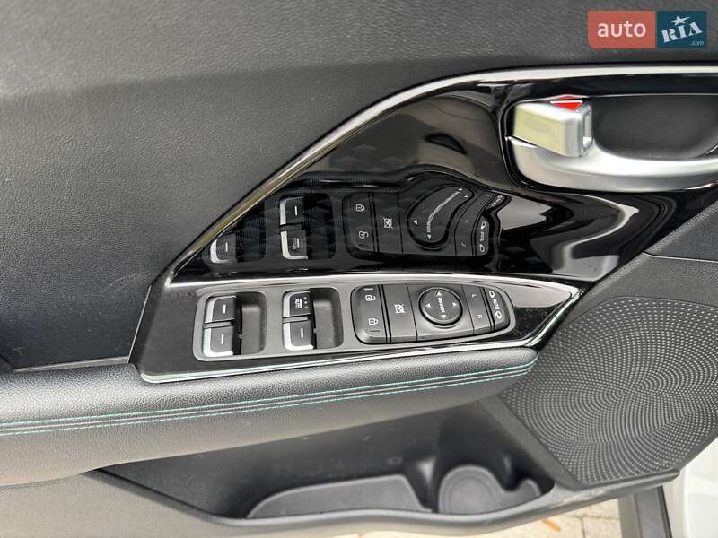 Внедорожник / Кроссовер Kia Niro 2021 в Днепре