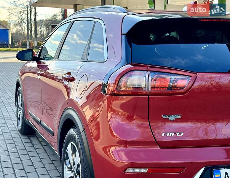 Внедорожник / Кроссовер Kia Niro 2017 в Житомире фото 9 Внедорожник / Кроссовер Kia Niro 2017 в Житомире
