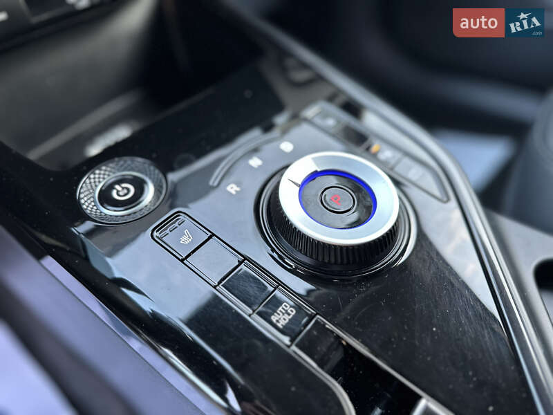 Внедорожник / Кроссовер Kia Niro 2024 в Дрогобыче