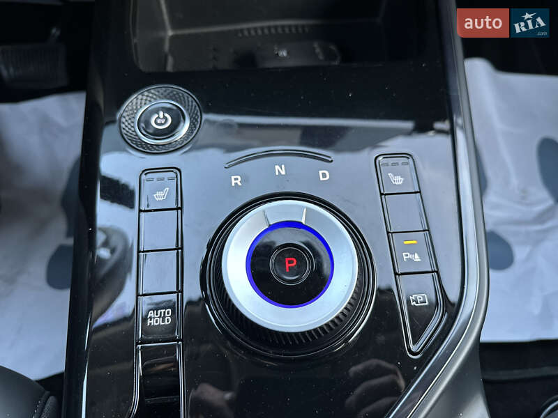Внедорожник / Кроссовер Kia Niro 2024 в Дрогобыче