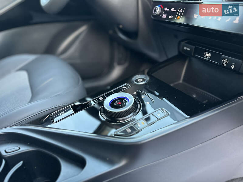 Внедорожник / Кроссовер Kia Niro 2024 в Дрогобыче