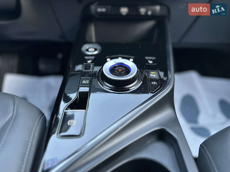 Внедорожник / Кроссовер Kia Niro 2024 в Дрогобыче