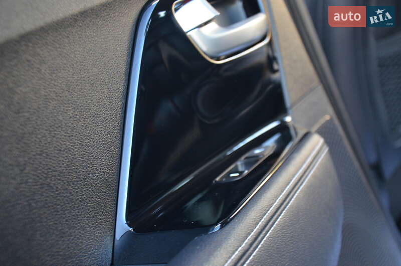 Внедорожник / Кроссовер Kia Niro 2020 в Дрогобыче