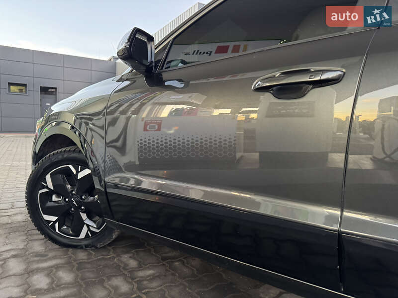 Внедорожник / Кроссовер Kia Niro 2024 в Дрогобыче