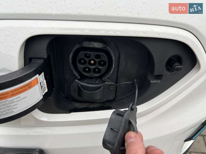 Внедорожник / Кроссовер Kia Niro 2020 в Луцке фото 17 Внедорожник / Кроссовер Kia Niro 2020 в Луцке