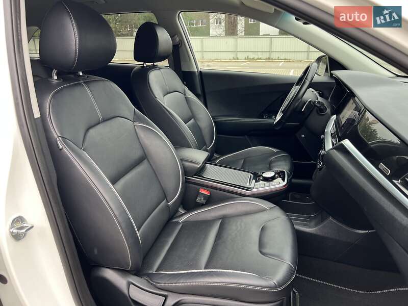 Внедорожник / Кроссовер Kia Niro 2020 в Луцке фото 20 Внедорожник / Кроссовер Kia Niro 2020 в Луцке