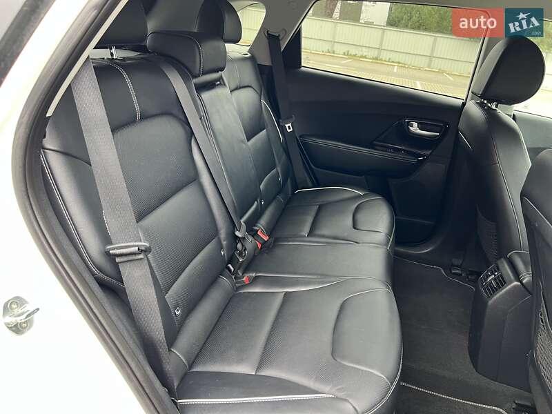 Внедорожник / Кроссовер Kia Niro 2020 в Луцке фото 24 Внедорожник / Кроссовер Kia Niro 2020 в Луцке