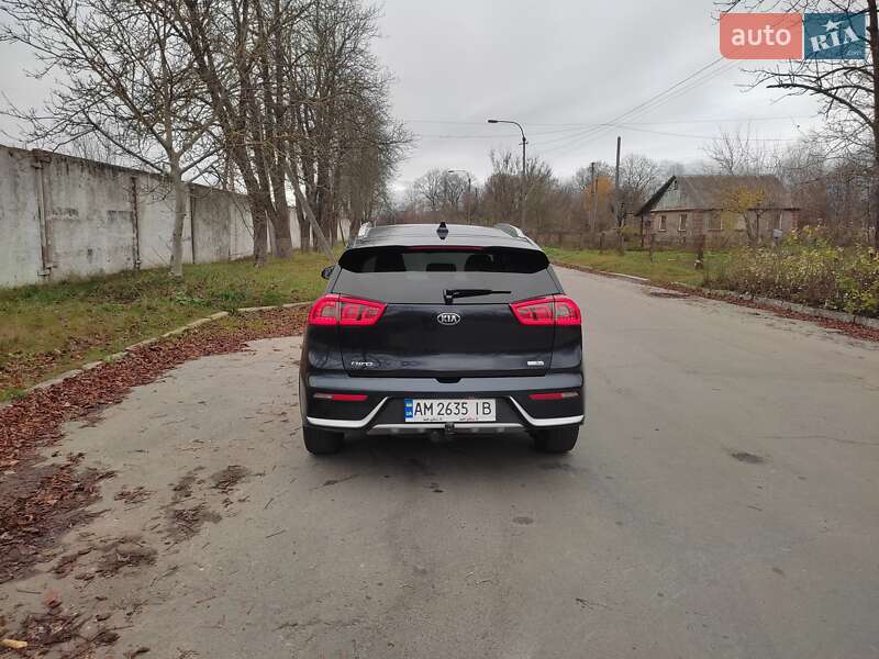 Позашляховик / Кросовер Kia Niro 2017 в Звягелі