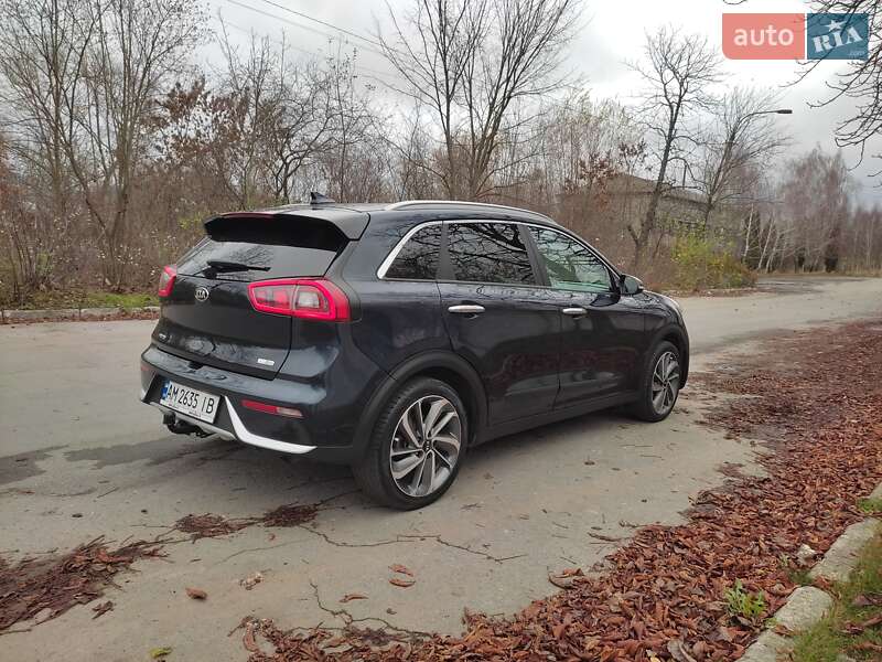 Позашляховик / Кросовер Kia Niro 2017 в Звягелі