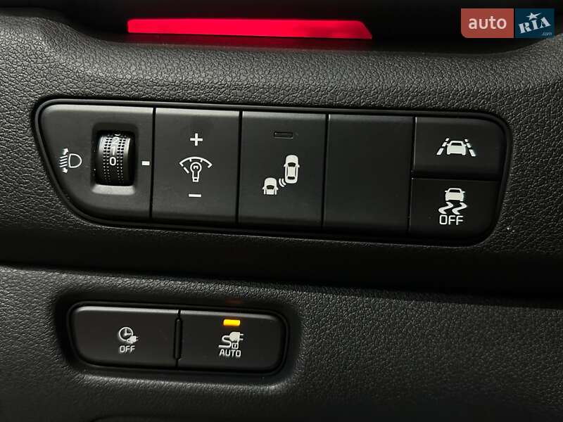 Позашляховик / Кросовер Kia Niro 2022 в Львові