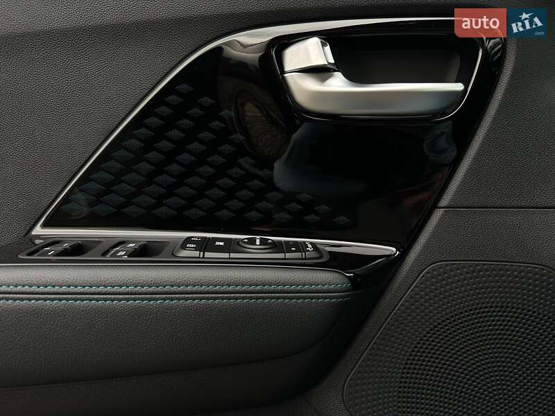 Позашляховик / Кросовер Kia Niro 2022 в Львові